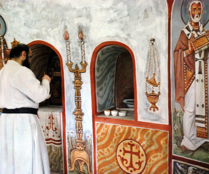 В иконописную мастерскую с настоятелем храма