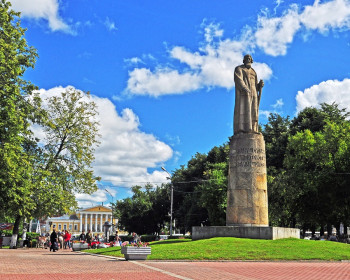 Иван Сусанин памятник в Костроме
