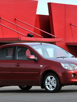 Машина с водителем в Дели на полный день