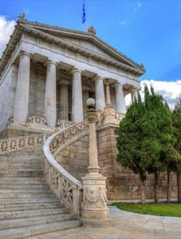 Знаменитая неоклассическая трилогия Афин