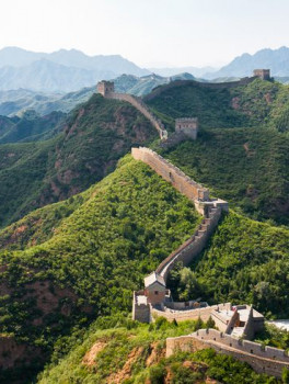 Великая Китайская стена и храм Юнхэгун