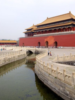 Яркий Пекин