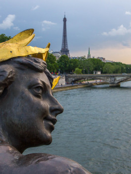 На автобусе по центру Парижа с посещением парфюмерного музея «Фрагонар»